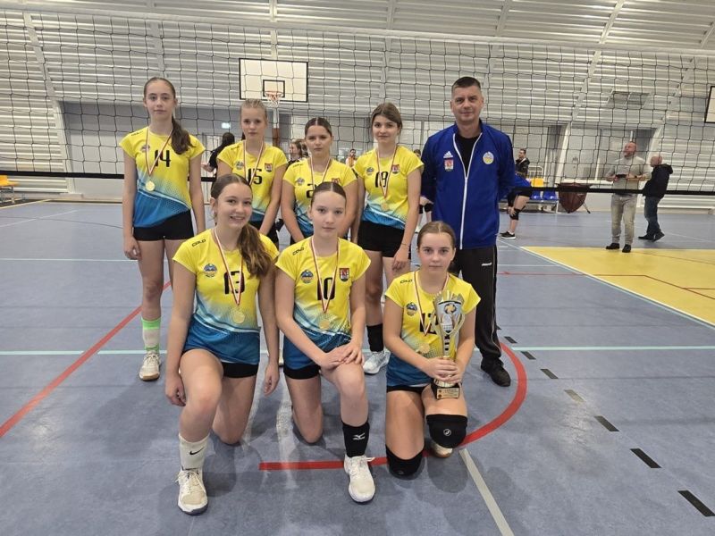 Pilka siatkowa Luban UKS 1 5411